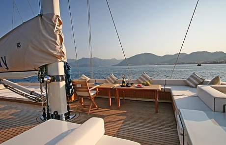 getaway-flybridge-sailvation-yachting-05